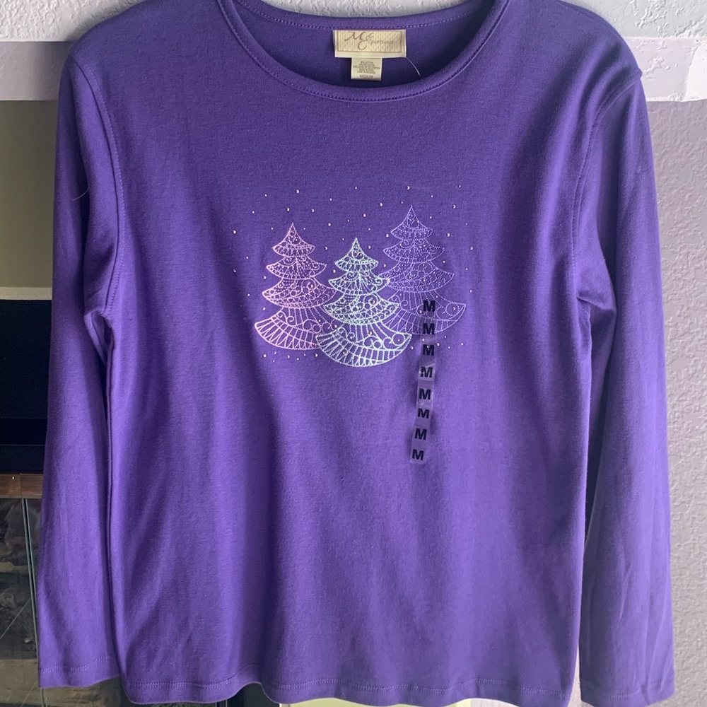 💜Purple Christmas Tree Top (M) NWT 💜